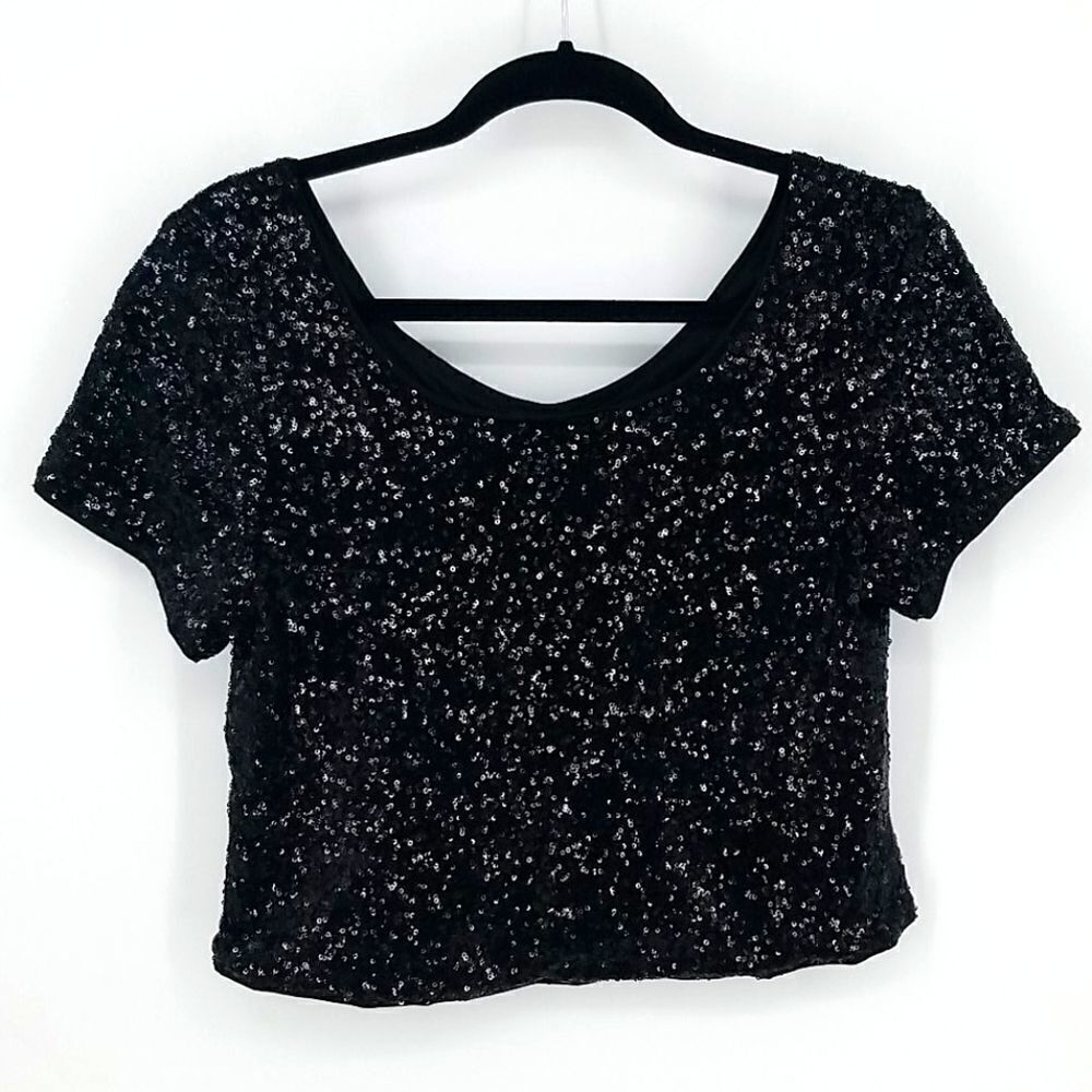 Forever 21 Plus size Black Sequined Top